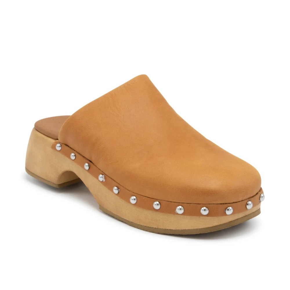 Musse & cloud mules/ clogs